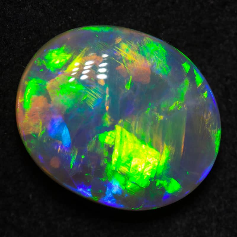 2.84 ct crystal opal 10.8x9x4.3mm