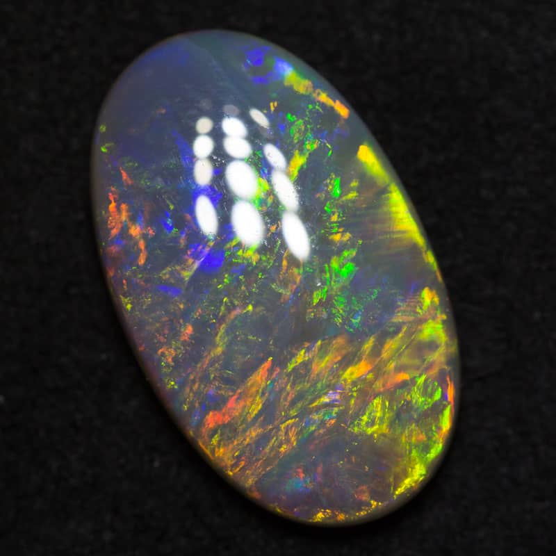 2.84 ct dark opal 14.7x8.9x3.4mm