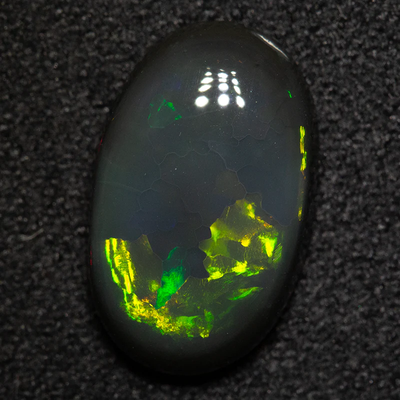 2.85 ct black opal 13.1x8.3x4mm