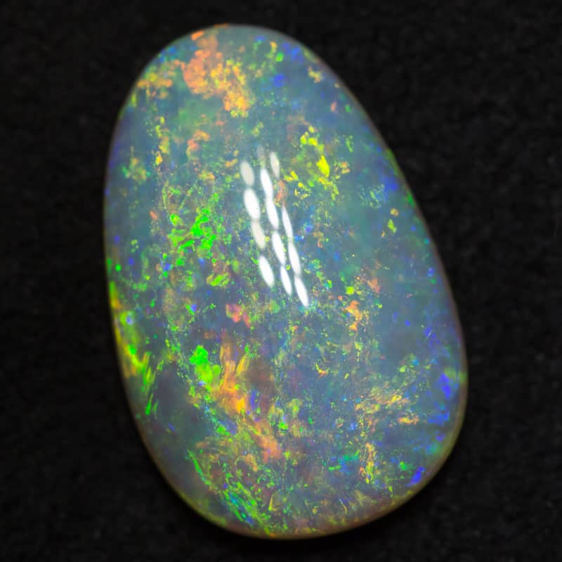 2.85 ct crystal opal 13.8x9x3.7mm