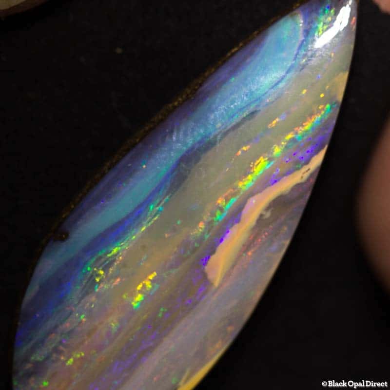 20.21 ct boulder opal 37mm long