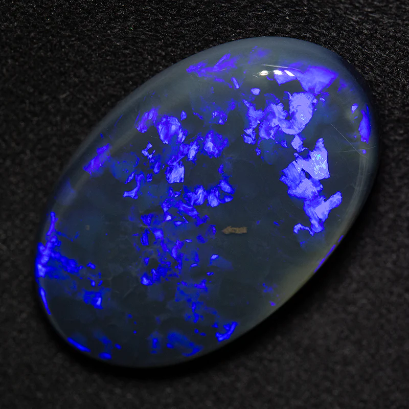 22.21 ct black opal 27x17.3x6.9mm