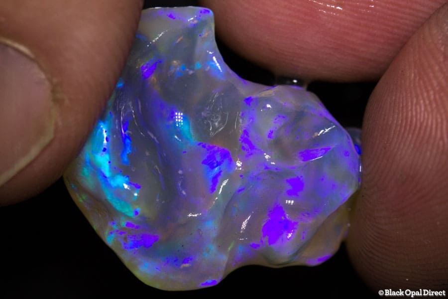 29 ct rough opal piece perfect for a carving masterpiece 25mm across