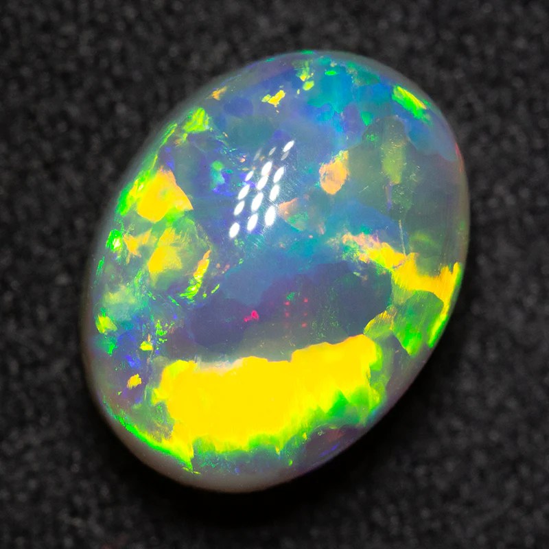 3.04 ct crystal opal 10x8x6mm