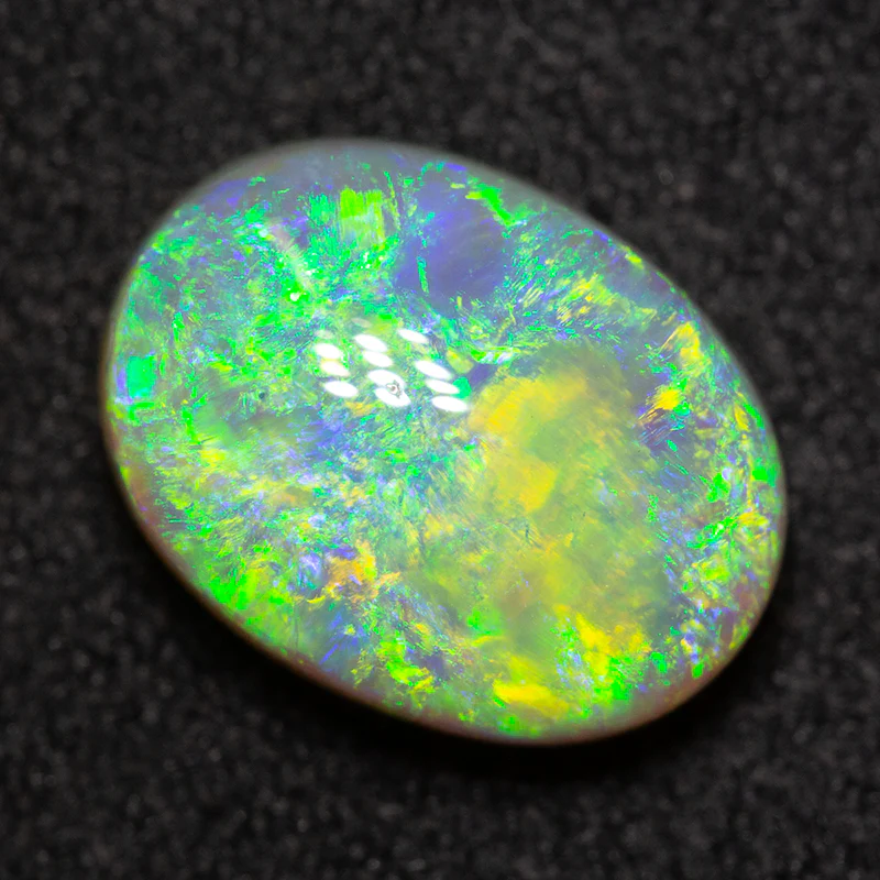 3.12 ct crystal opal 11x8x5mm
