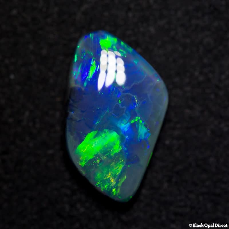 3.28 ct black opal baroque 15.5x9x3.5mm