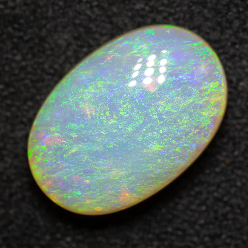 3.30 ct white opal 12.1x8.2x5mm