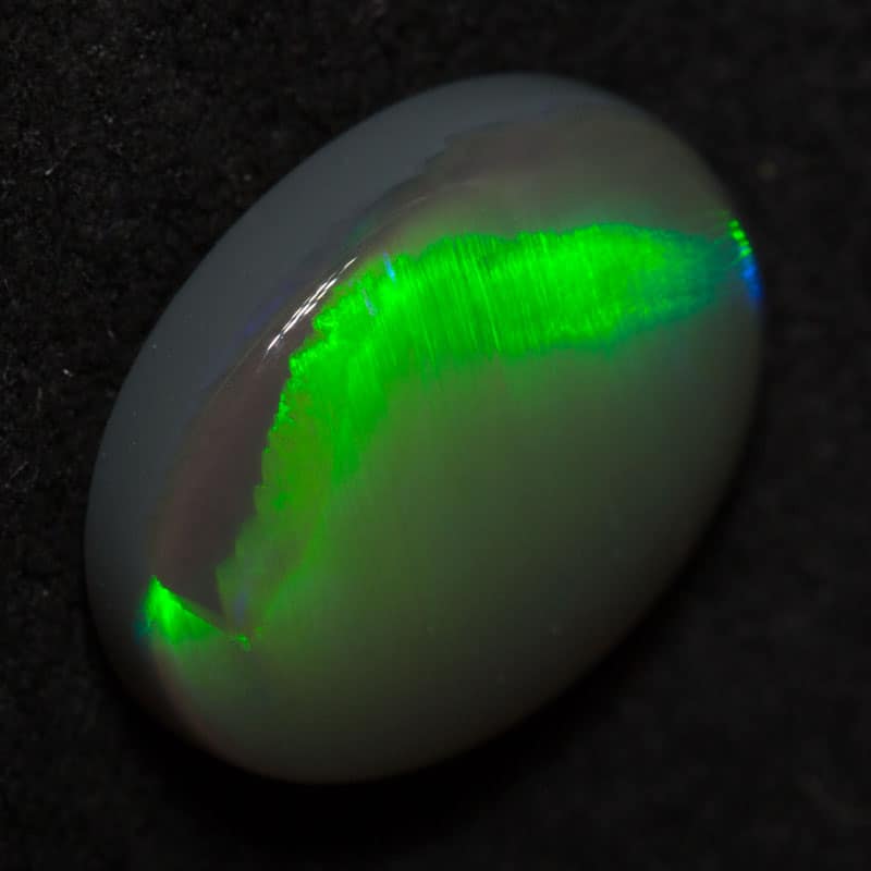 3.31 ct Dark Opal 12.2x9.5x4.5mm