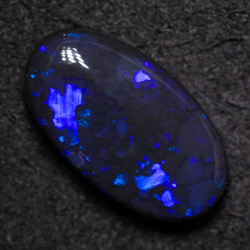 3.37 ct black opal 15x8x5mm