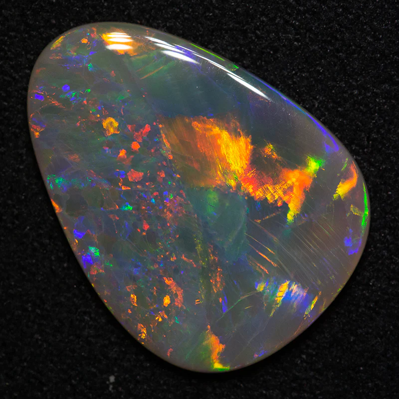 3.56 ct dark opal 17.5x13x2.1mm
