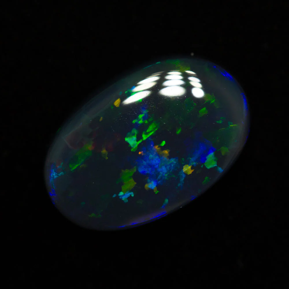 3.60 ct black opal 13.2x8.7x4.4mm - Image 2