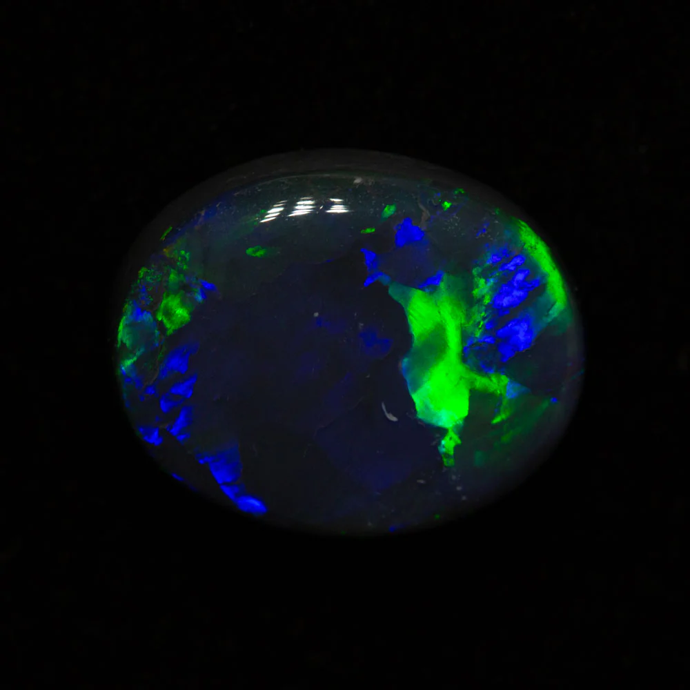 3.61 ct black opal 11.7x9.6x5mm - Image 2