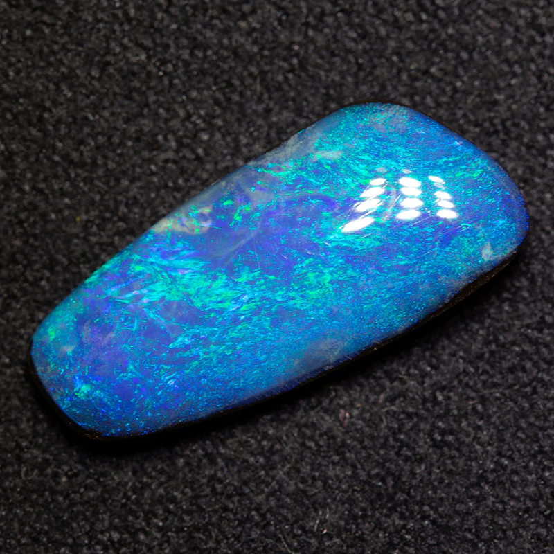 3.65 ct boulder opal 16.7x7.3x3.8mm