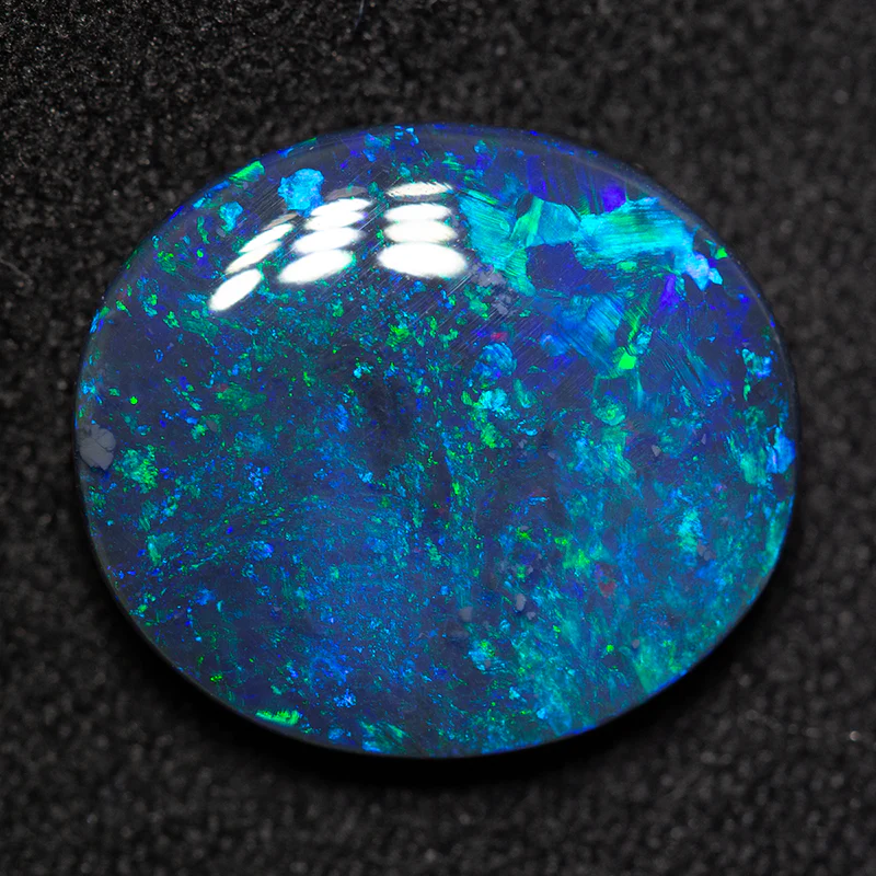 3.81 ct black opal 13.5x11.9x3.5mm