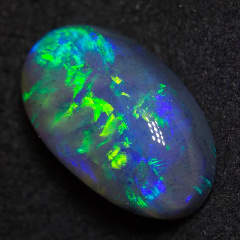 3.83 ct black opal 13x7.6x5.8mm
