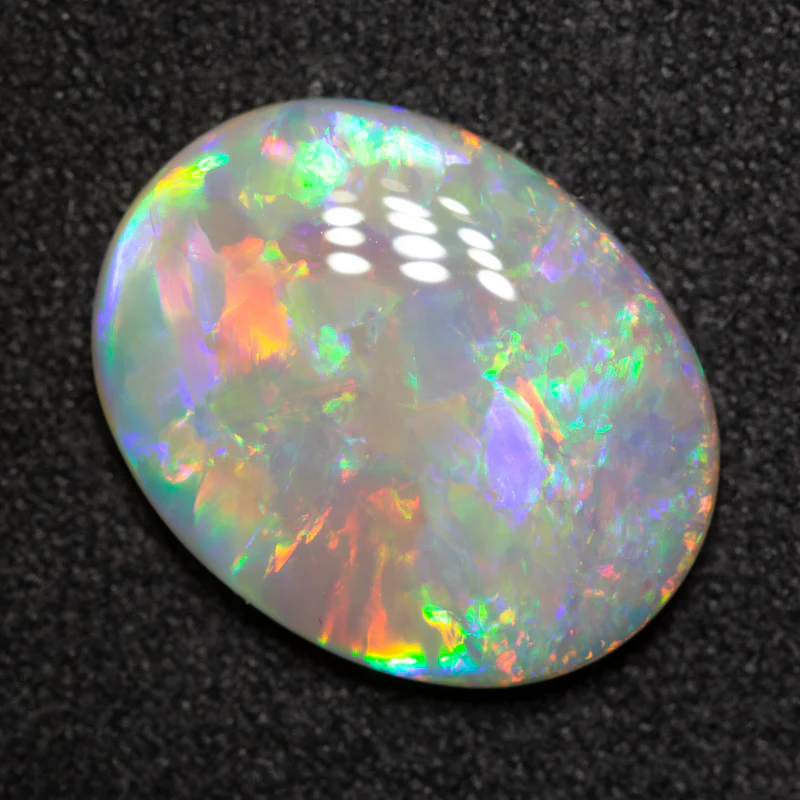 3.91 ct white opal 15x12x3mm