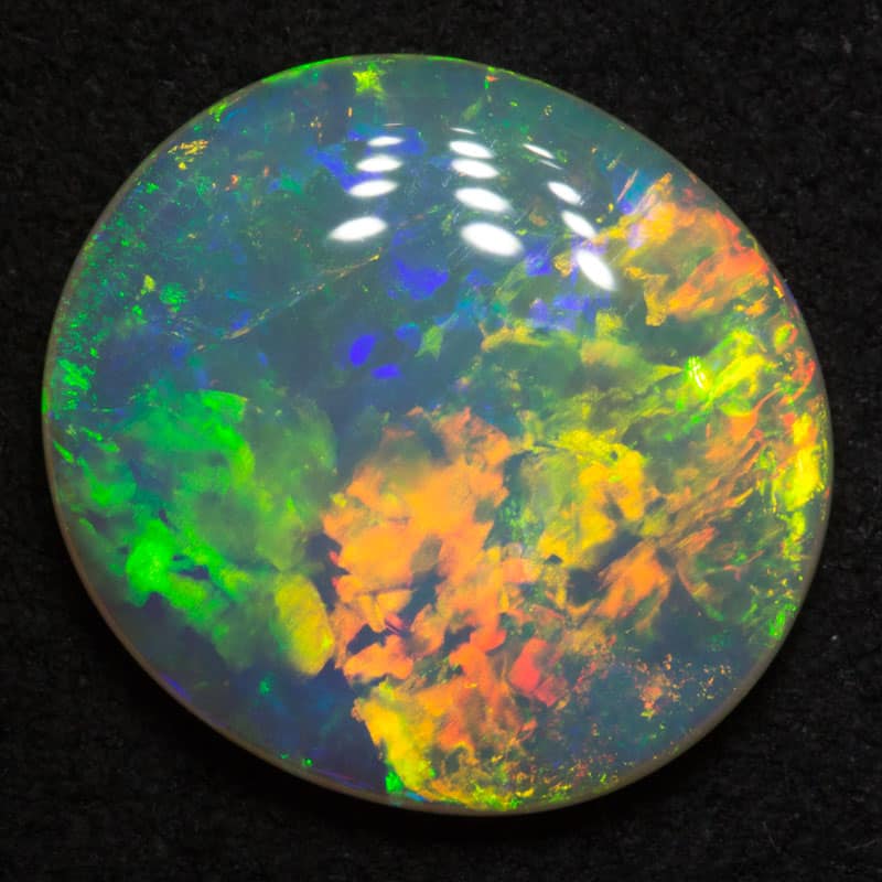 3.92 ct crystal opal 13.5x12.3x3.6mm