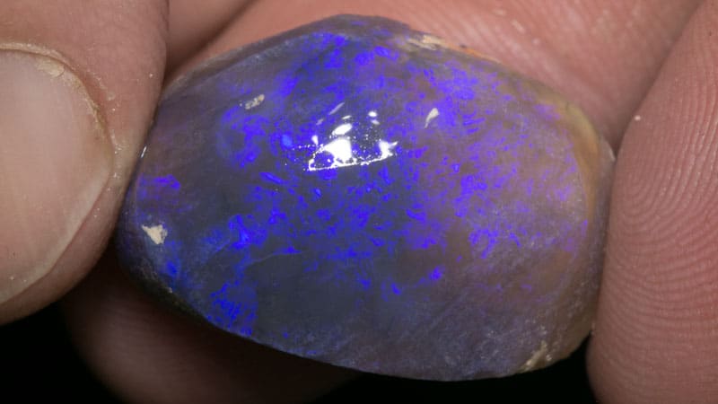 33.92 ct rough opal piece 25mm across