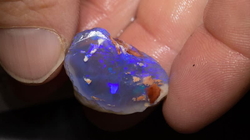 34.90 ct rough opal piece 27mm across