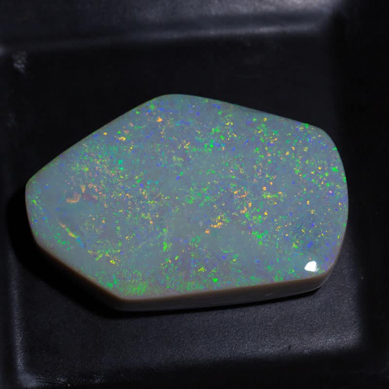 376 ct dark opal 68x45x13mm