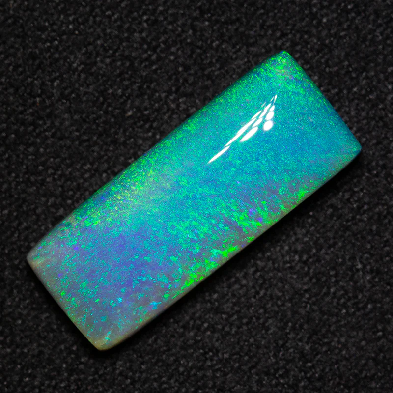 4.03 ct dark opal 16.4x6.6x4.2mm