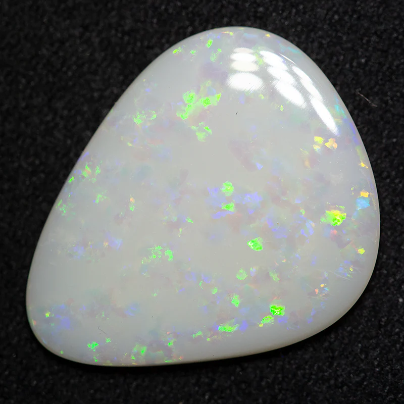 4.19 ct white opal 19.1x15.2x2.4mm