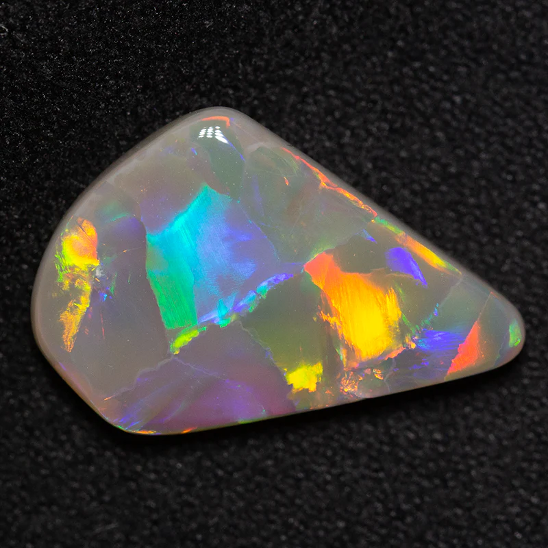 4.21 ct dark opal 17.7x11.4x3.6mm