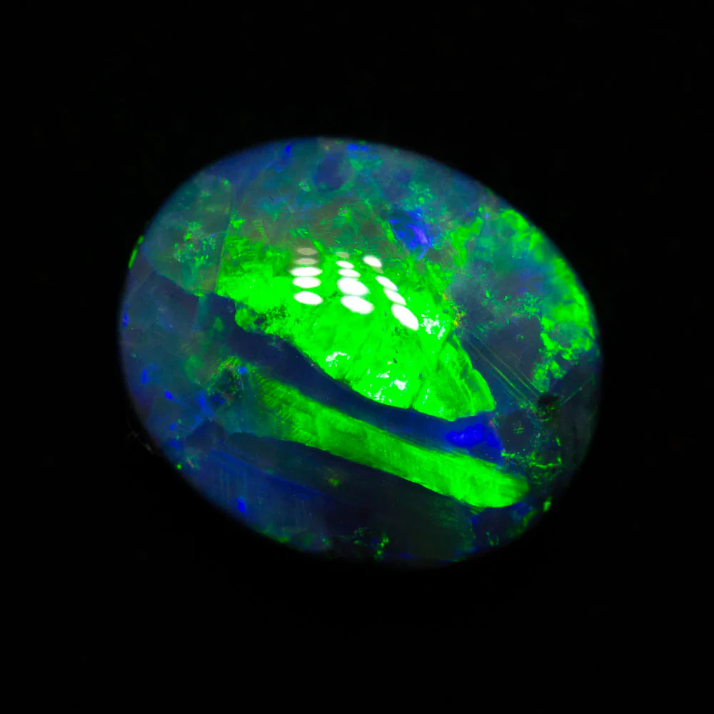 4.42 ct black opal 11.2x9.5x6.4mm - Image 2