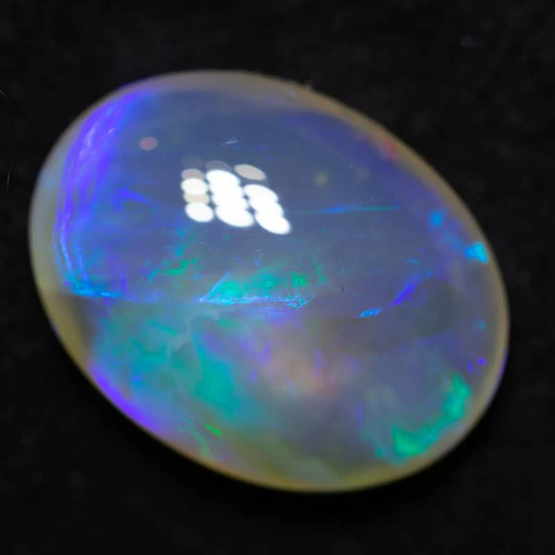 4.47 ct crystal opal 14x10.6x5mm