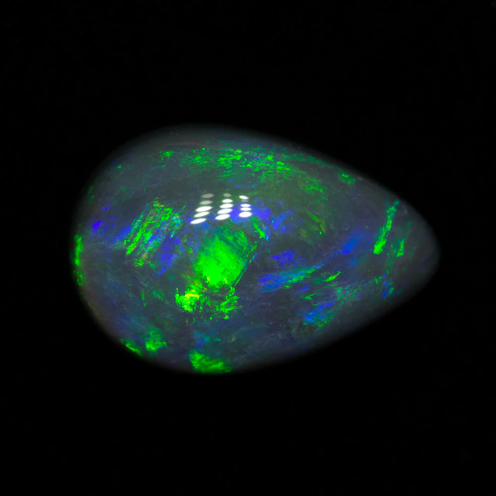 4.49 ct black opal 13.7x9.3x6.1mm - Image 2