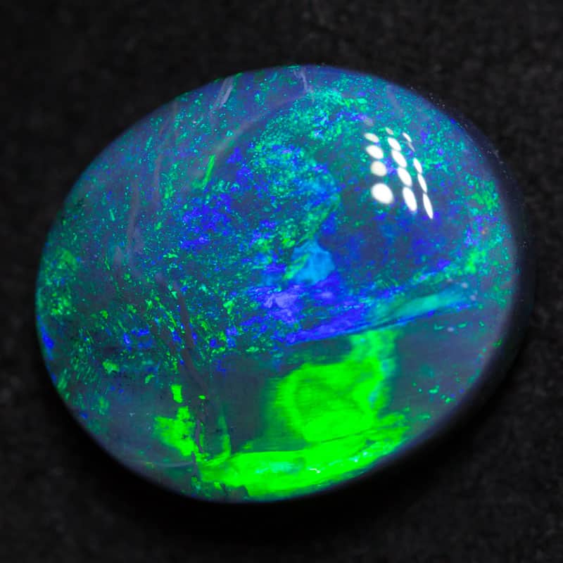 4.68 ct black opal 12.4x10.7x5.2mm