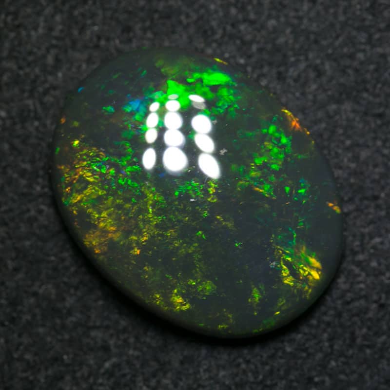 4.69 ct black opal 15x11.5x4mm