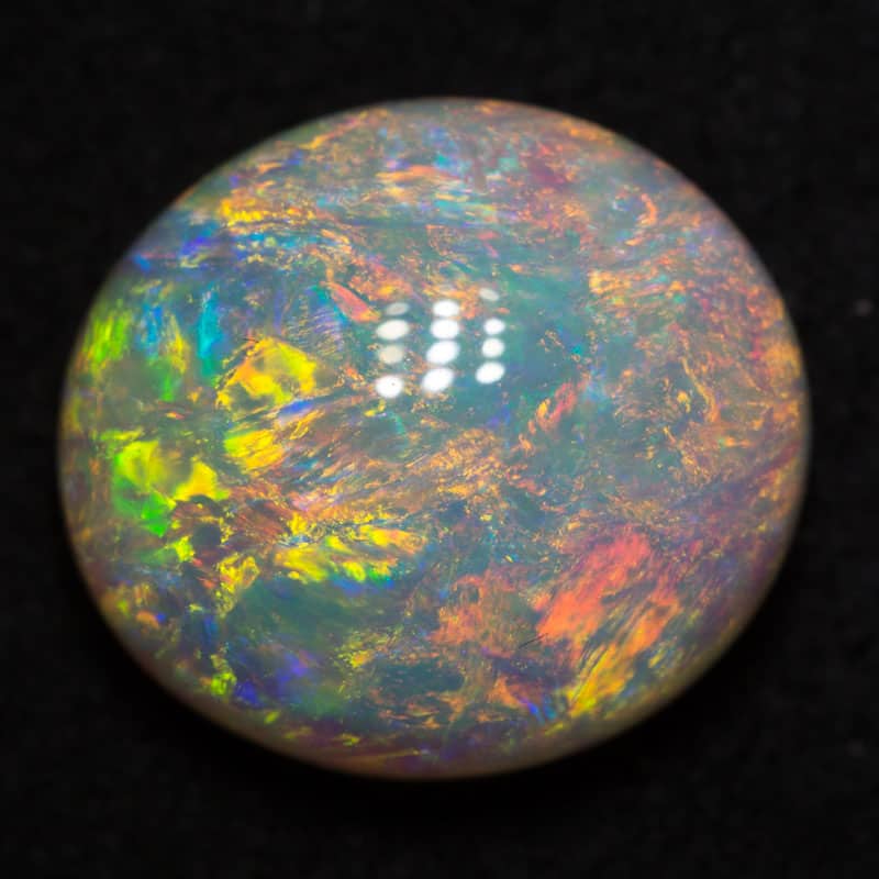 4.71 ct white opal 12x11x5.5mm