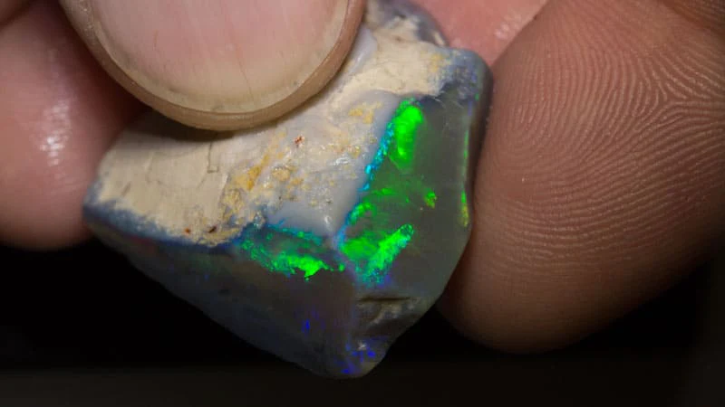 49 ct rough opal piece 29mm across