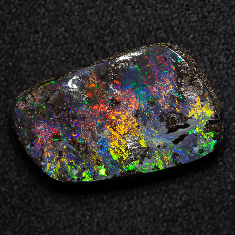 5.32 ct boulder opal 16.1x9.7x4.3mm
