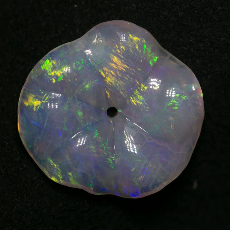 5.41 ct opal flower carving 18x17x3mm