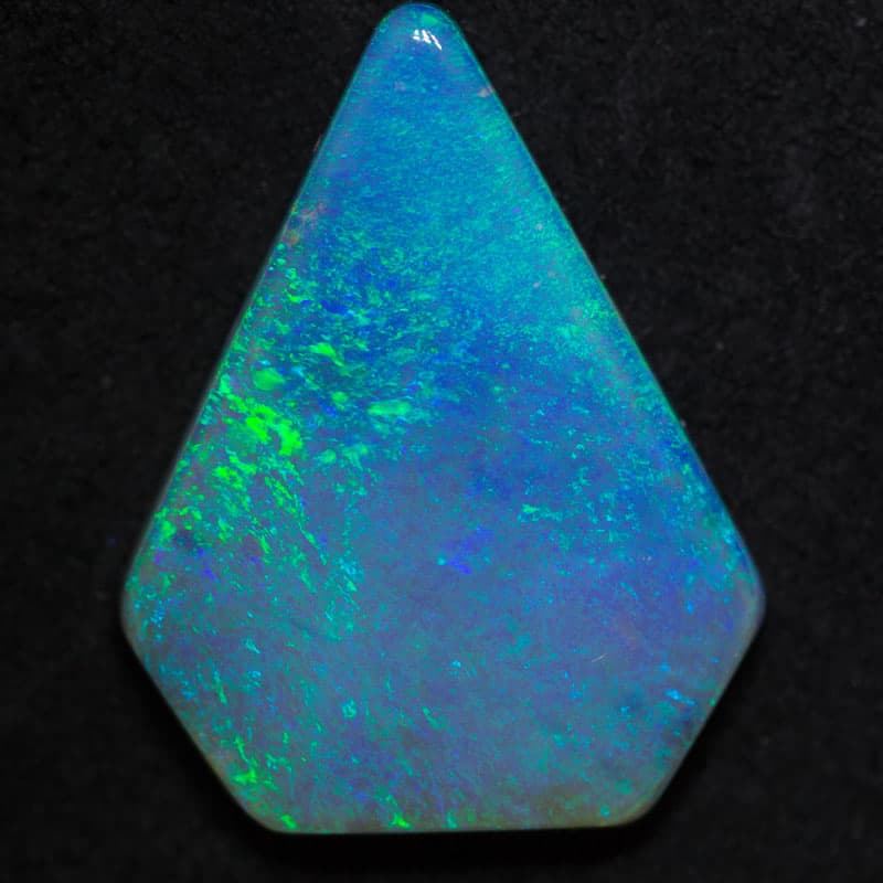 5.77ct black opal 19.8x15.3x3.4mm
