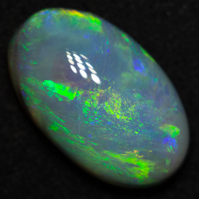 5.85 ct dark opal 16.1x9.9x5.8mm