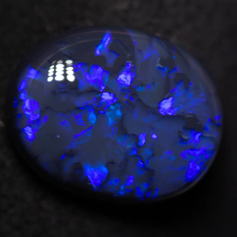 5.90 ct black opal 14x11.3x5.7mm
