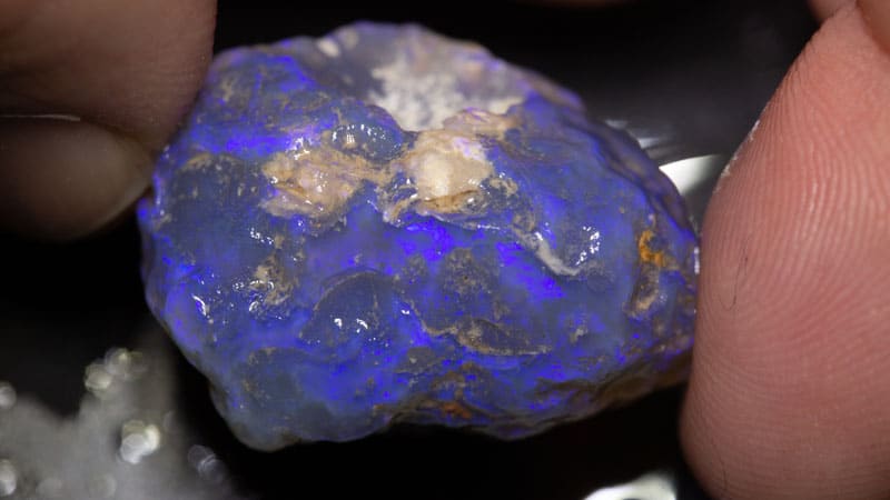 58 ct rough opal piece 27mm