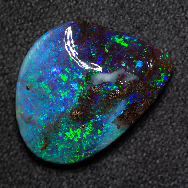 6.60 ct boulder opal 15.4x11.6x4.3mm