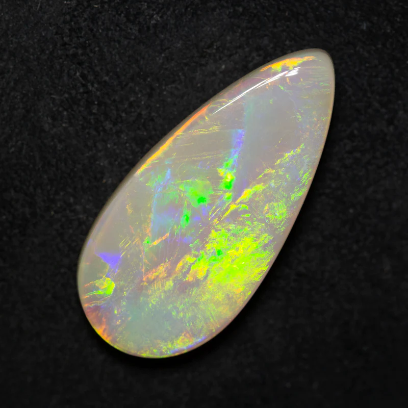 6.69 ct white opal 22.7x10.8x4.2mm