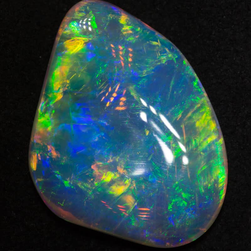 7.83 ct crystal opal 21.5x15.7x4.2mm