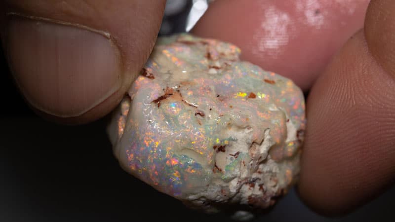 77.00 ct rough opal piece 30mm
