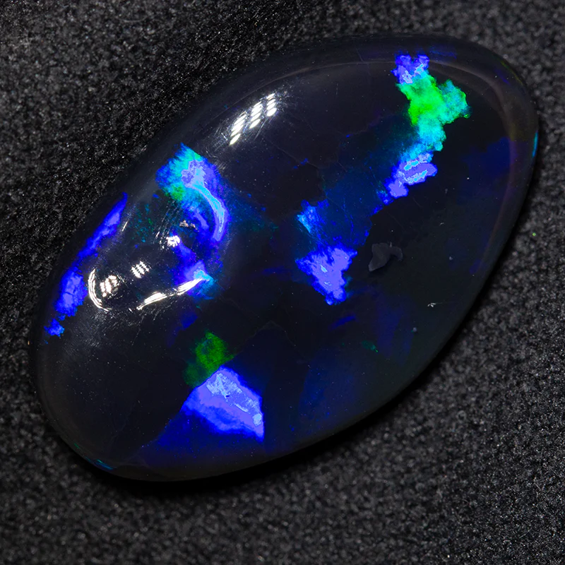 9.39 ct black opal 22x13x5mm