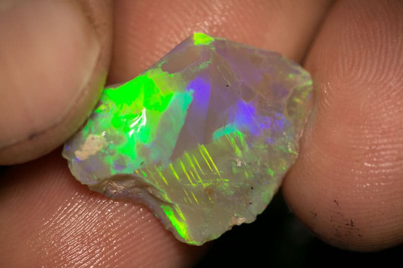9.49 ct rough opal piece 23mm across