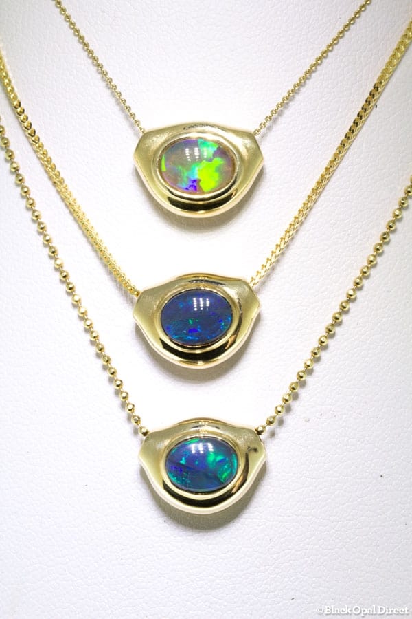 Gold Pod pendant with crystal opal (green) - Image 2